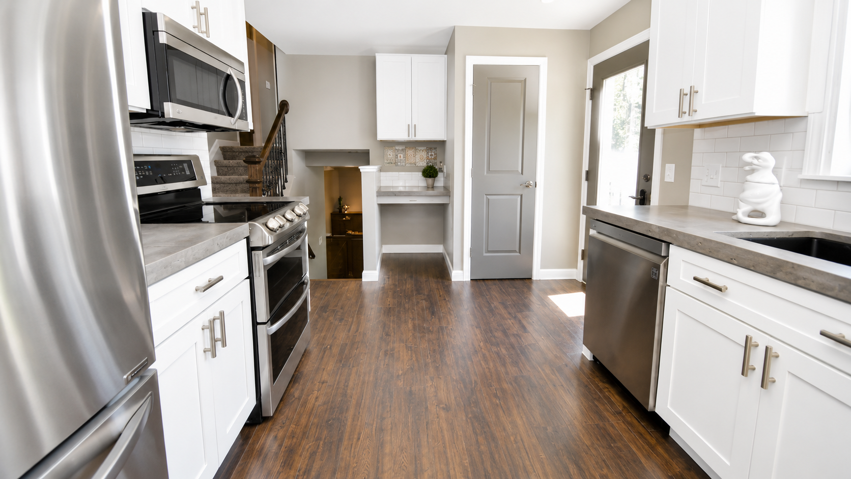 Full Kitchen